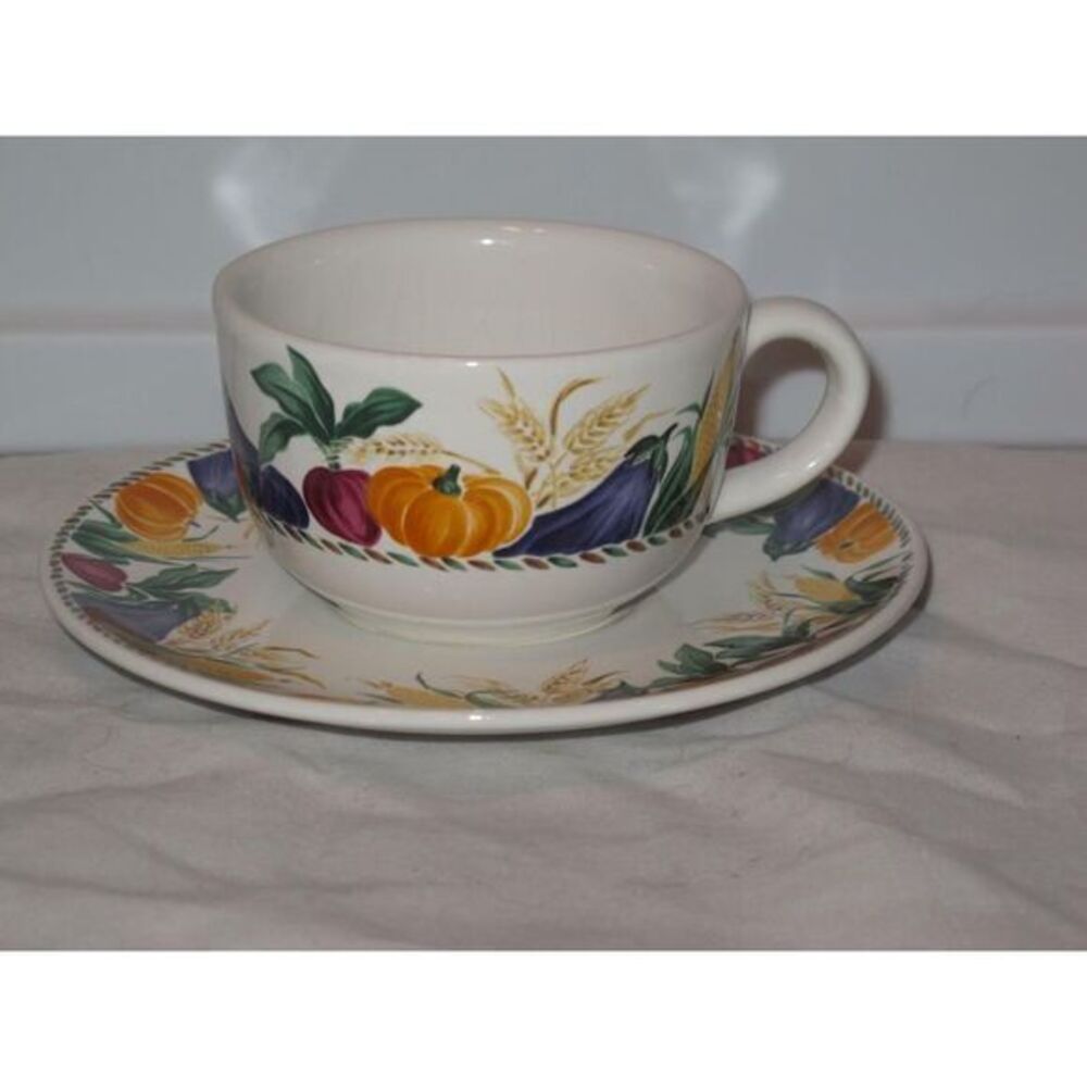 Nancy Calhoun Nancy's Garden Teacup‎ Cup and Saucer Set (s) Vegetables